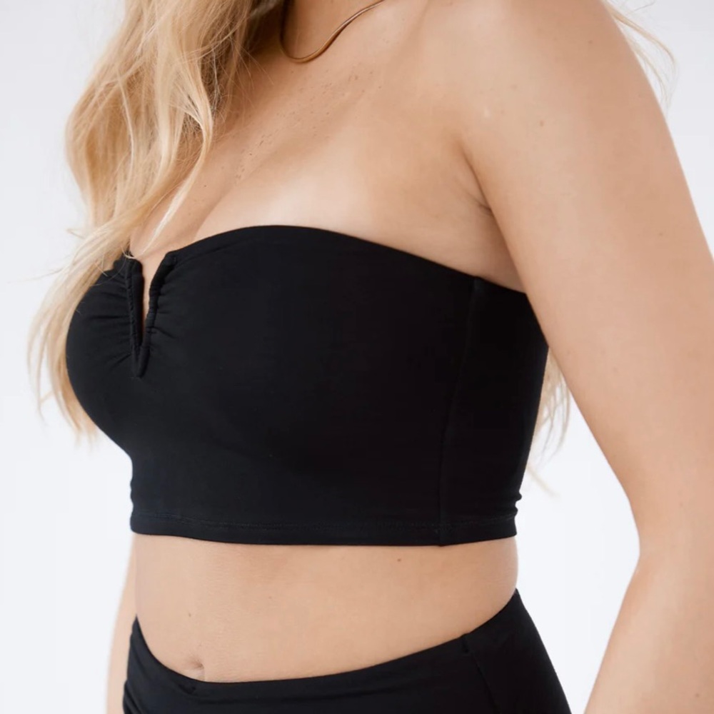Klassy Network V Tube Top Brami (ultra crop)